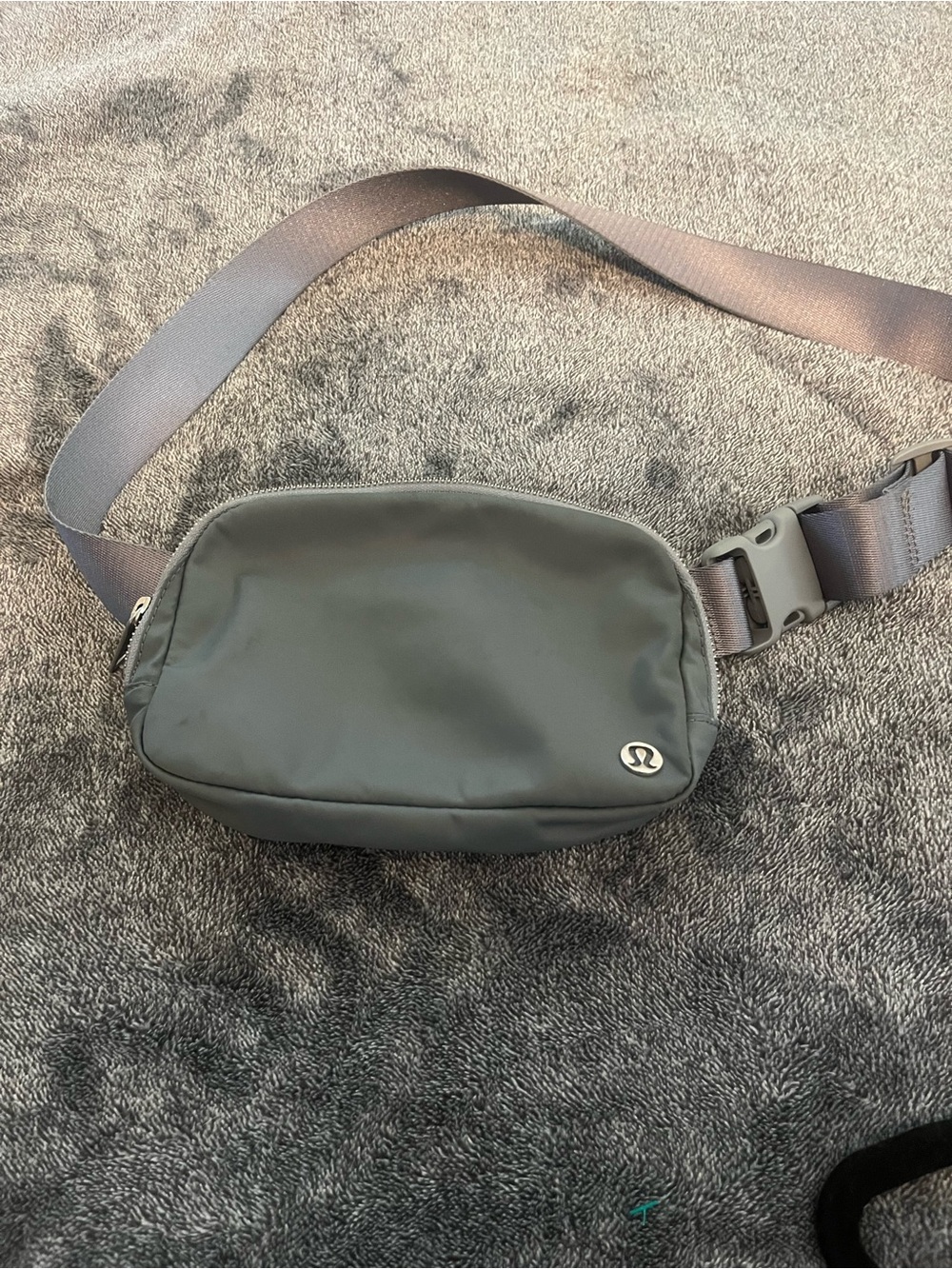 lululemon athletica Gray Waist Bag - Compact Belt Pack